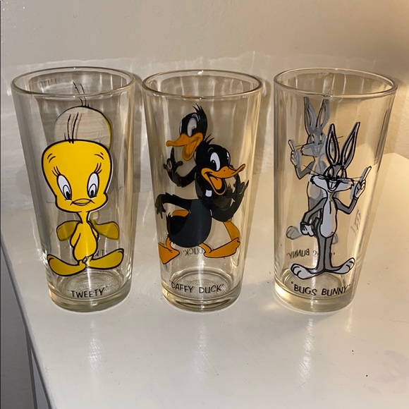 Warner Bros. Other - Warner Brothers Pepsi Collectible Glasses